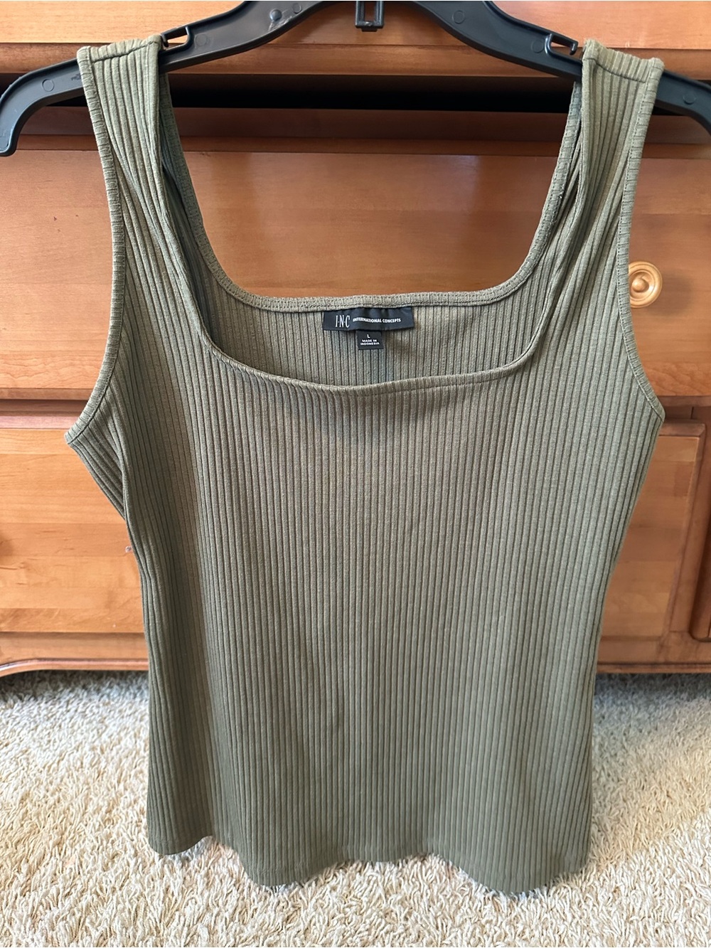 NWOT SQUARE NECK RIBBED TANK